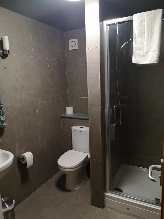 Star Inn Stroud  Ngoại thất bức ảnh