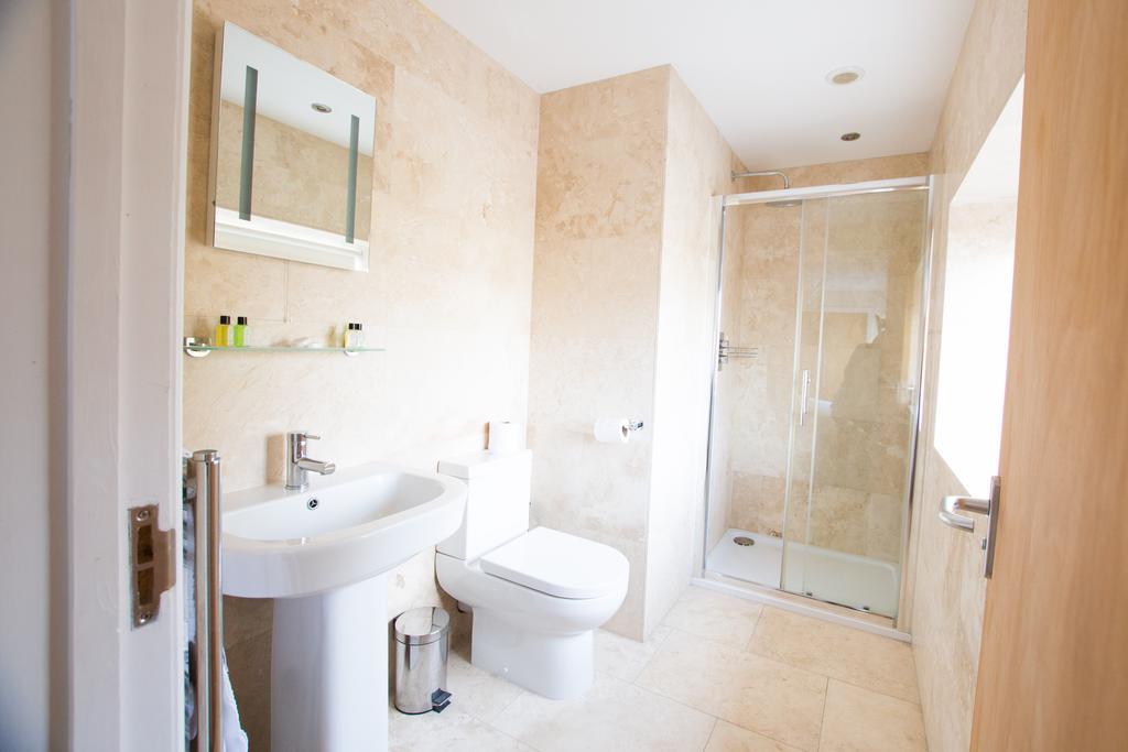 Star Inn Stroud  Ngoại thất bức ảnh